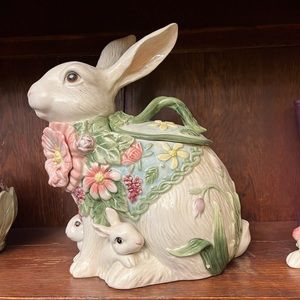 Fitz and Floyd Flora and Fauna Cookie Jar